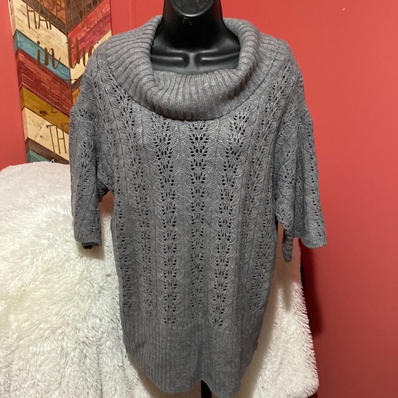 Gray Sweater - Picture 1 of 6